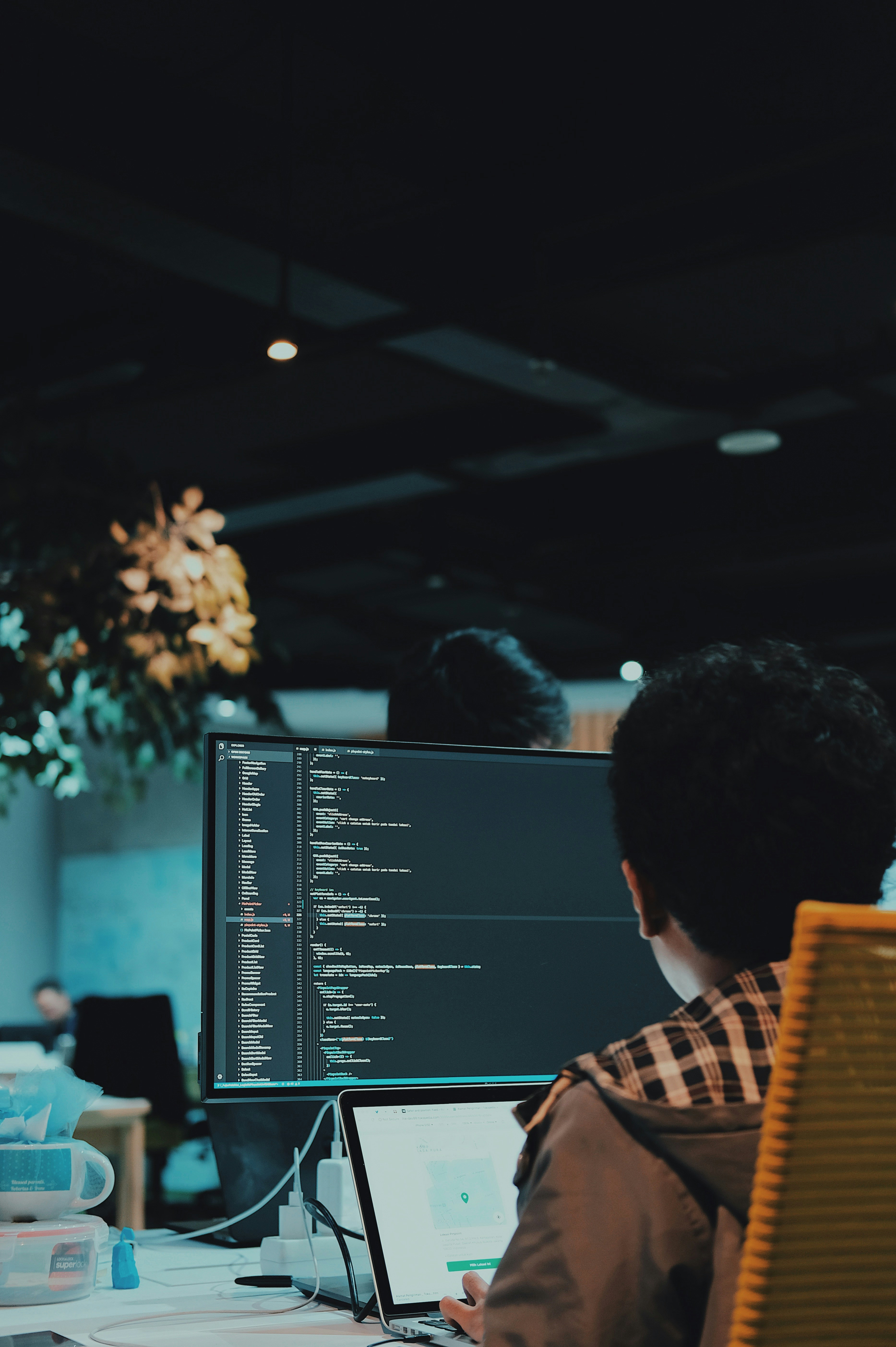 Human Expertise Supported by Technology